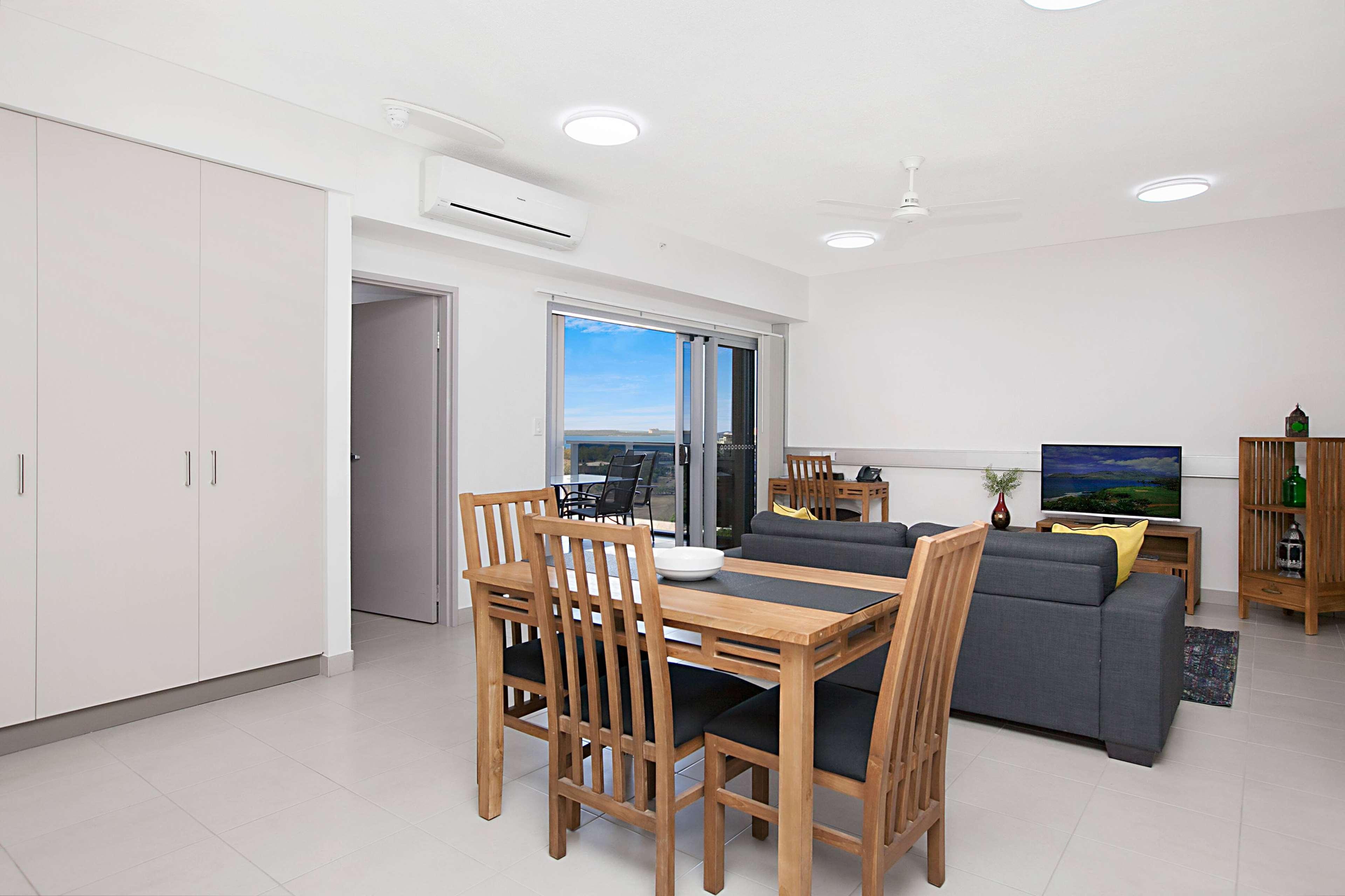 Ramada Suites By Wyndham Zen Quarter Darwin Exterior foto