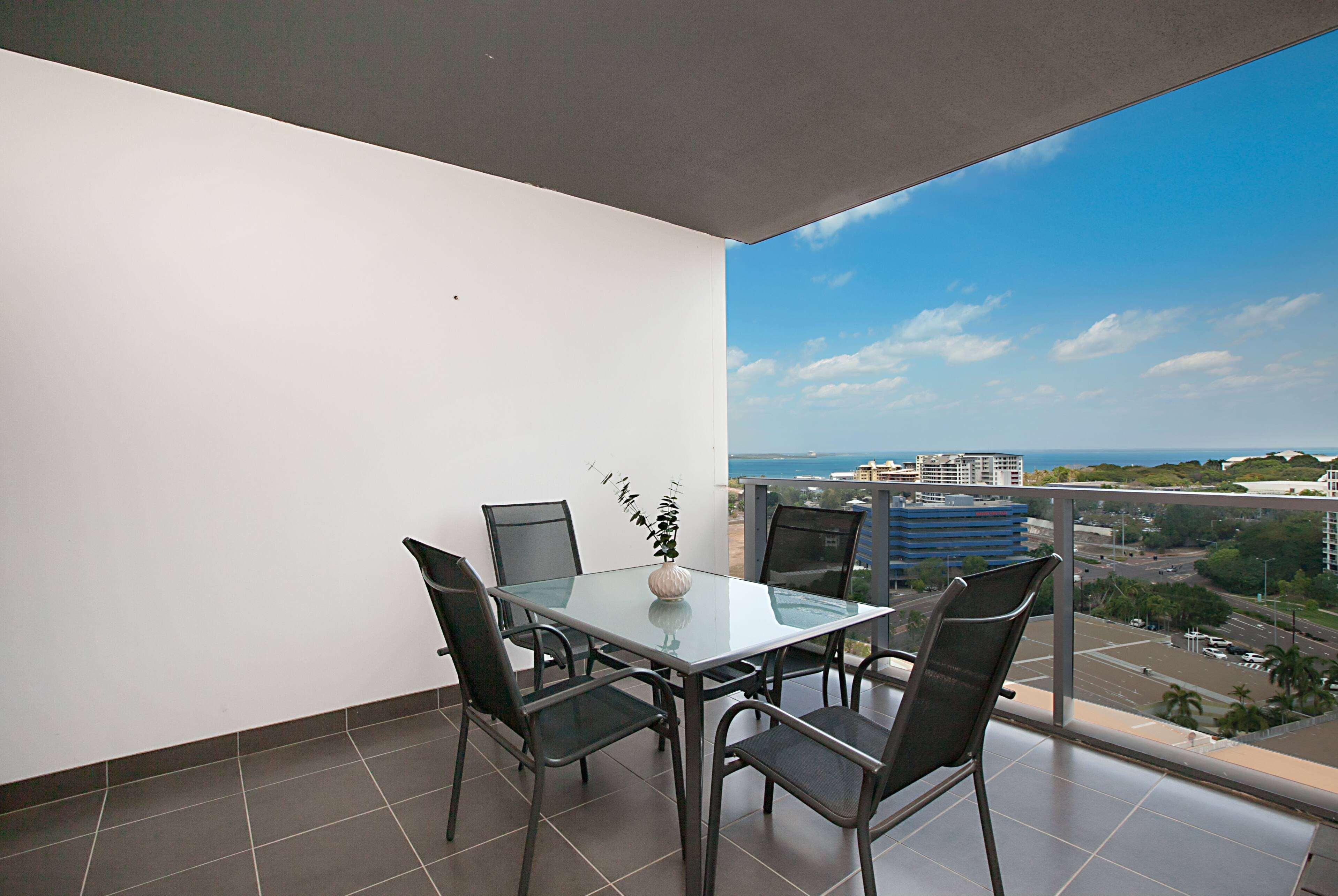 Ramada Suites By Wyndham Zen Quarter Darwin Exterior foto